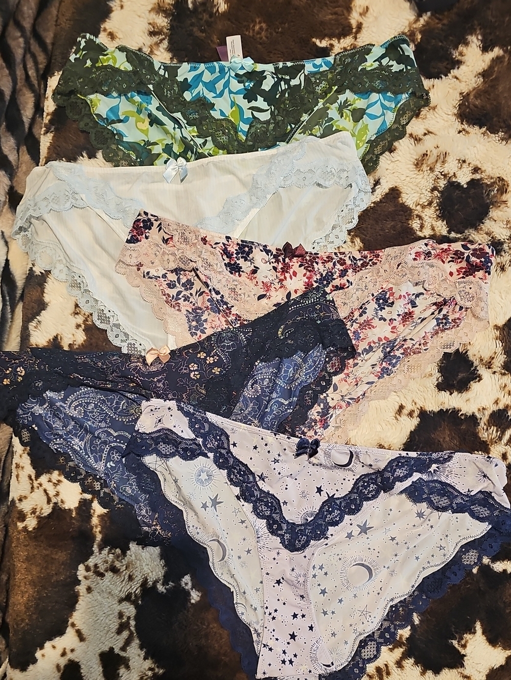 Women's Lace Trim Printed Bikini Panty Set
